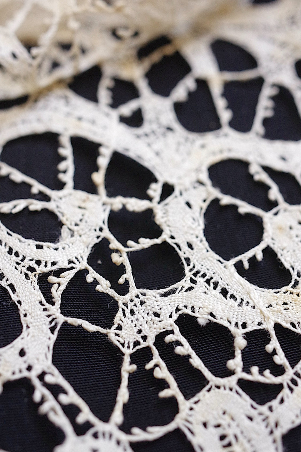 アンティークレース　dentelle ancienne　３種 .FR a l'epoque