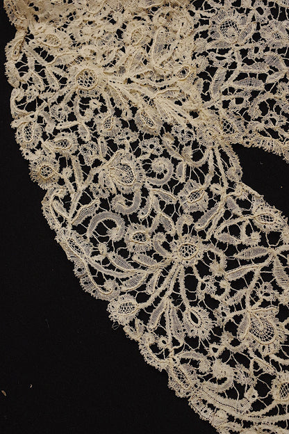 アンティークレース　dentelle ancienne　襟 .FR a l'epoque