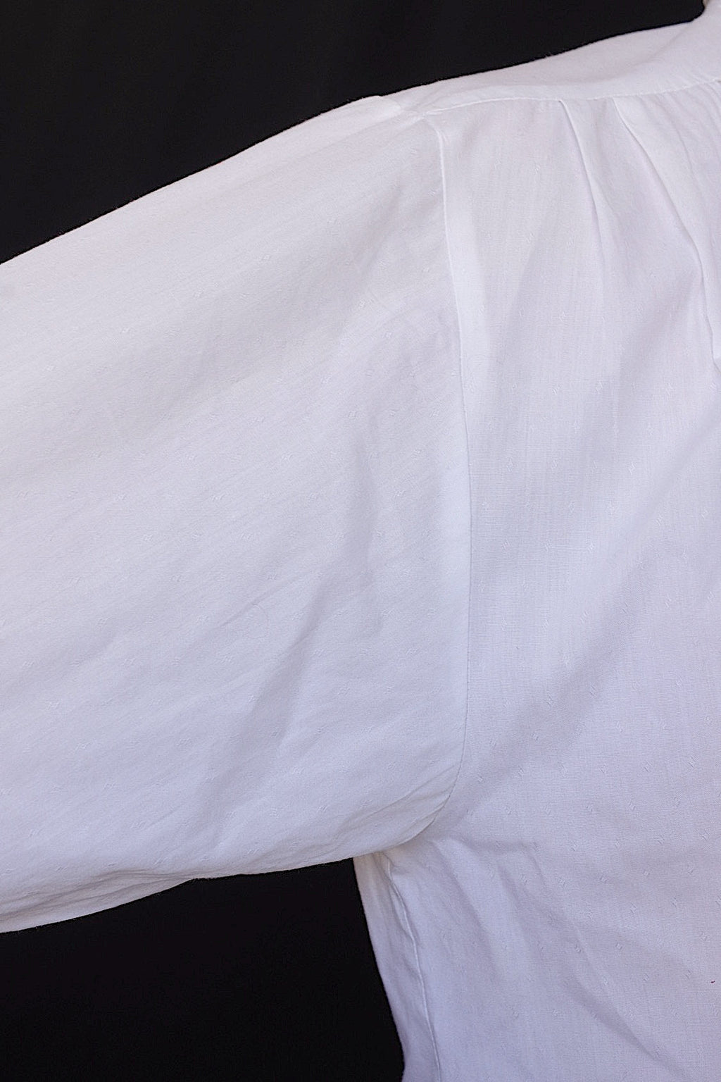 ヴィンテージブラウス　vêtement vintage EMANUELLE KHANH .FR a l'epoque