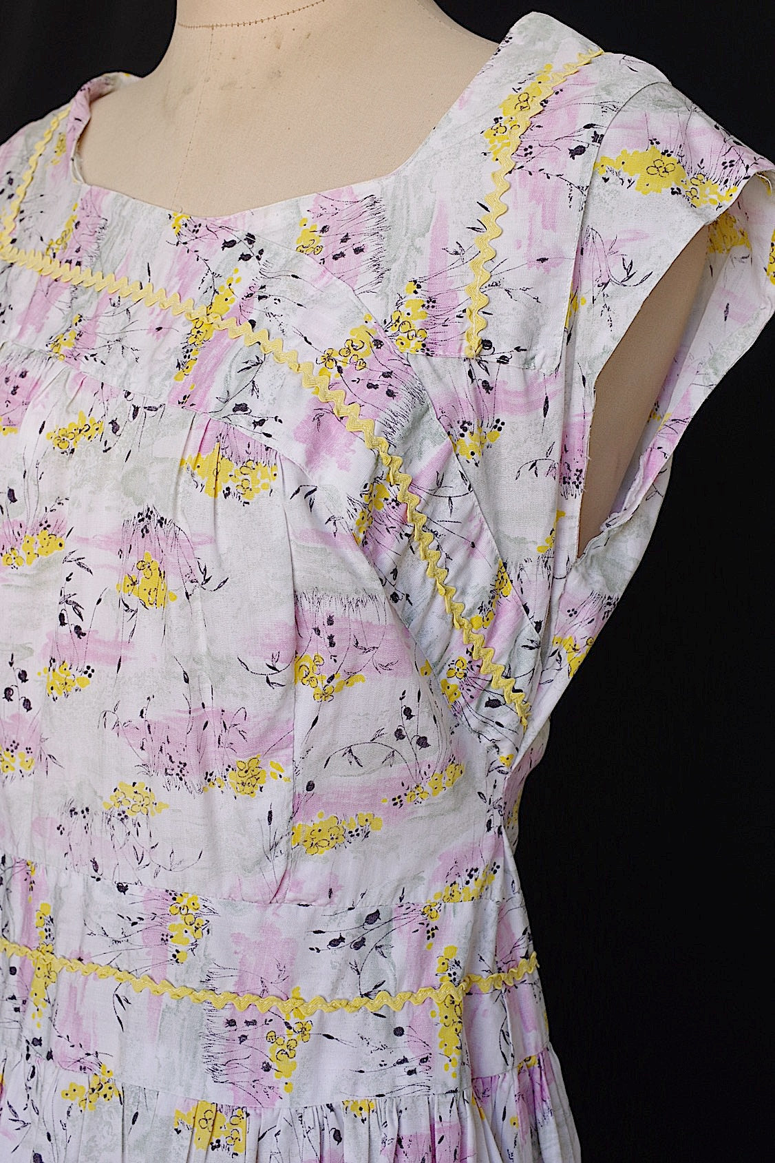 ヴィンテージワンピース　vêtement vintage dress .FR a l'epoque
