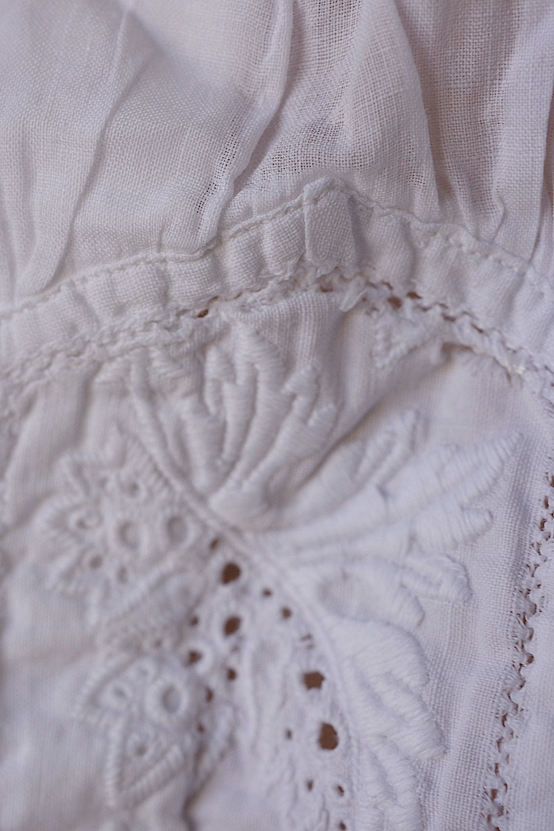 アンティークトップ　vêtement antique 刺繍トップ .FR a l'epoque