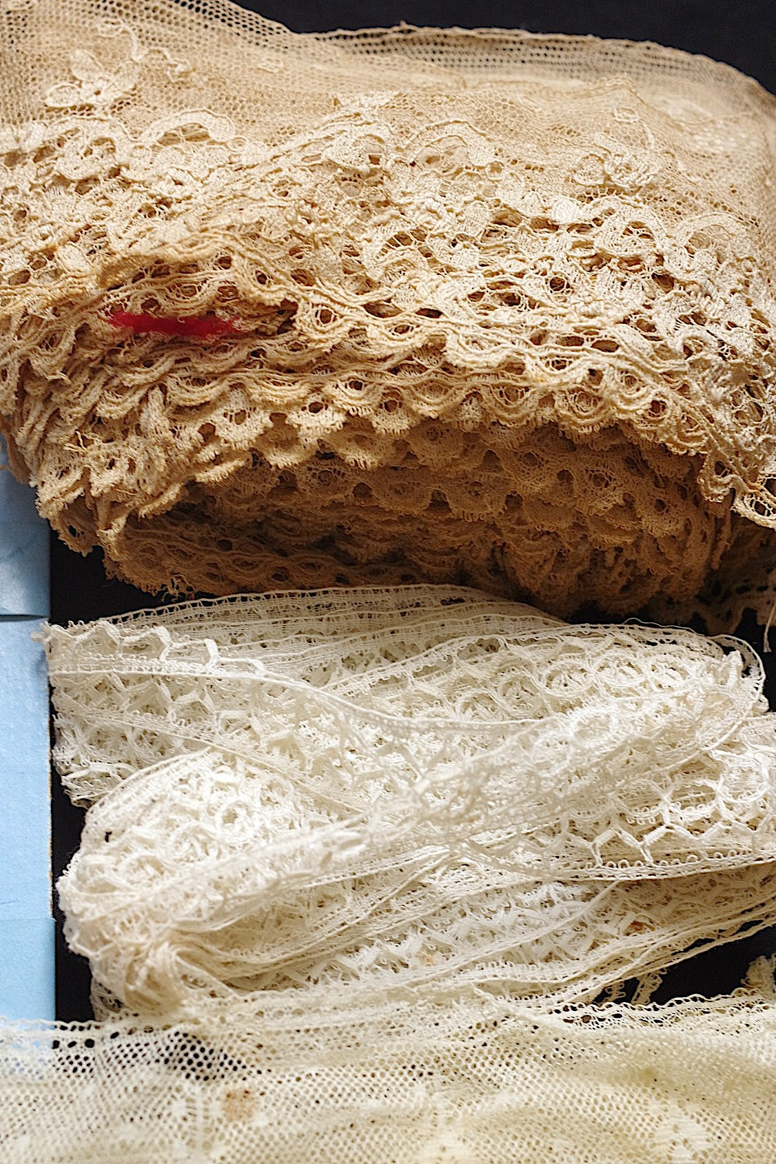 アンティークレース　dentelle ancienne 素材用　lots1 .FR a l'epoque