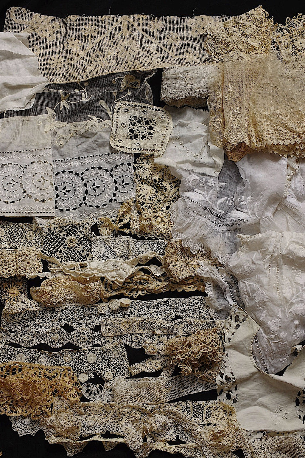 アンティークレース　dentelle ancienne 素材用　lots2 .FR a l'epoque