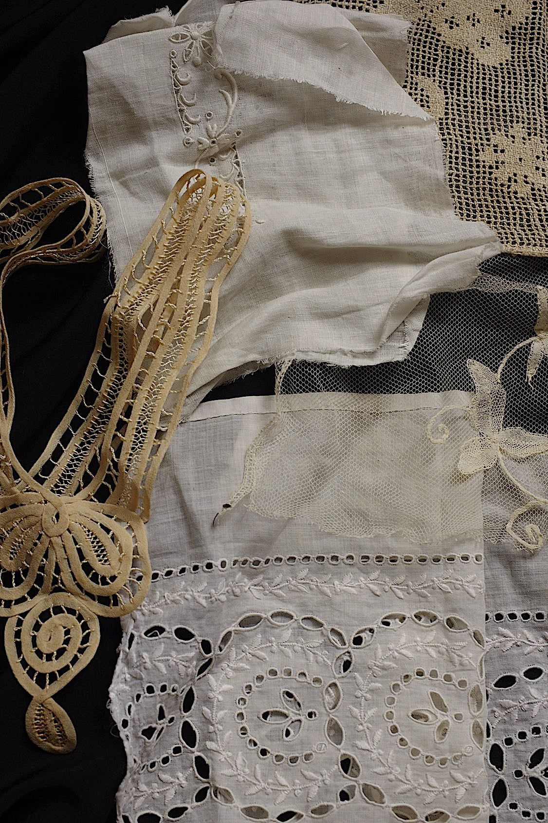 アンティークレース　dentelle ancienne 素材用　lots2 .FR a l'epoque