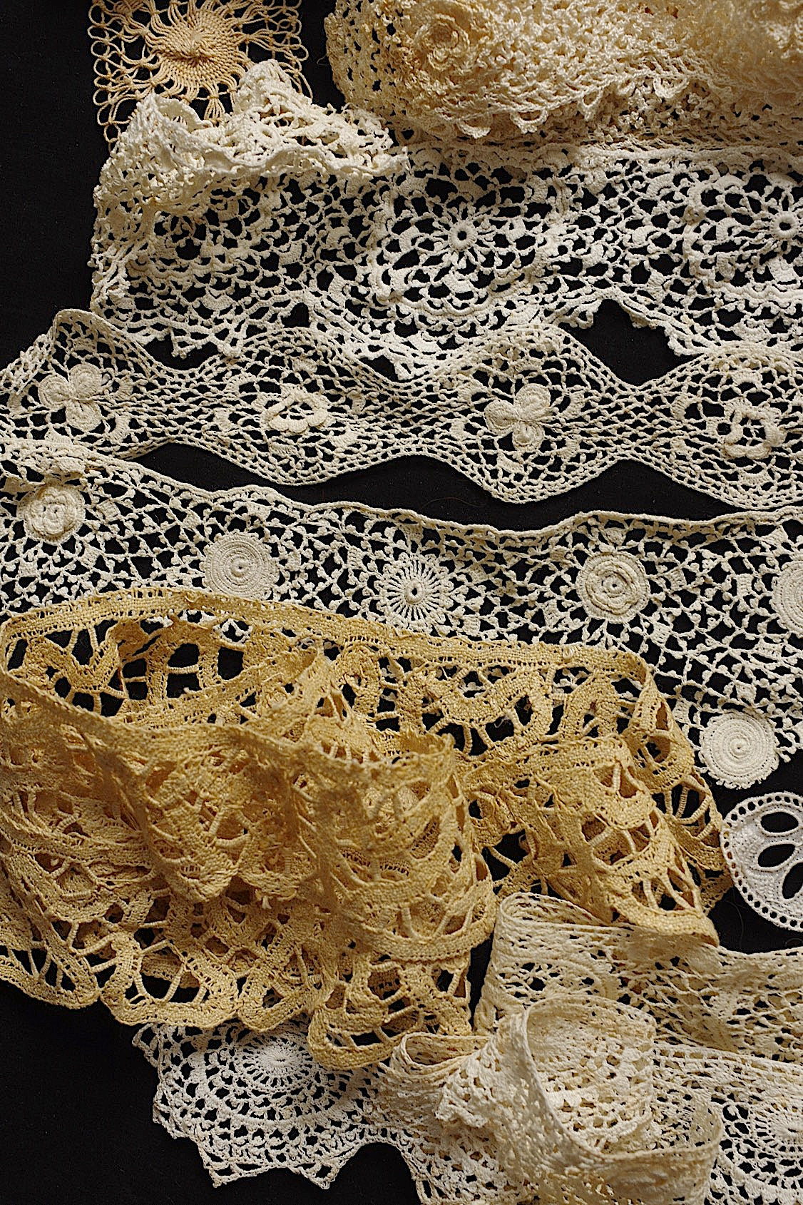 アンティークレース　dentelle ancienne 素材用　lots2 .FR a l'epoque