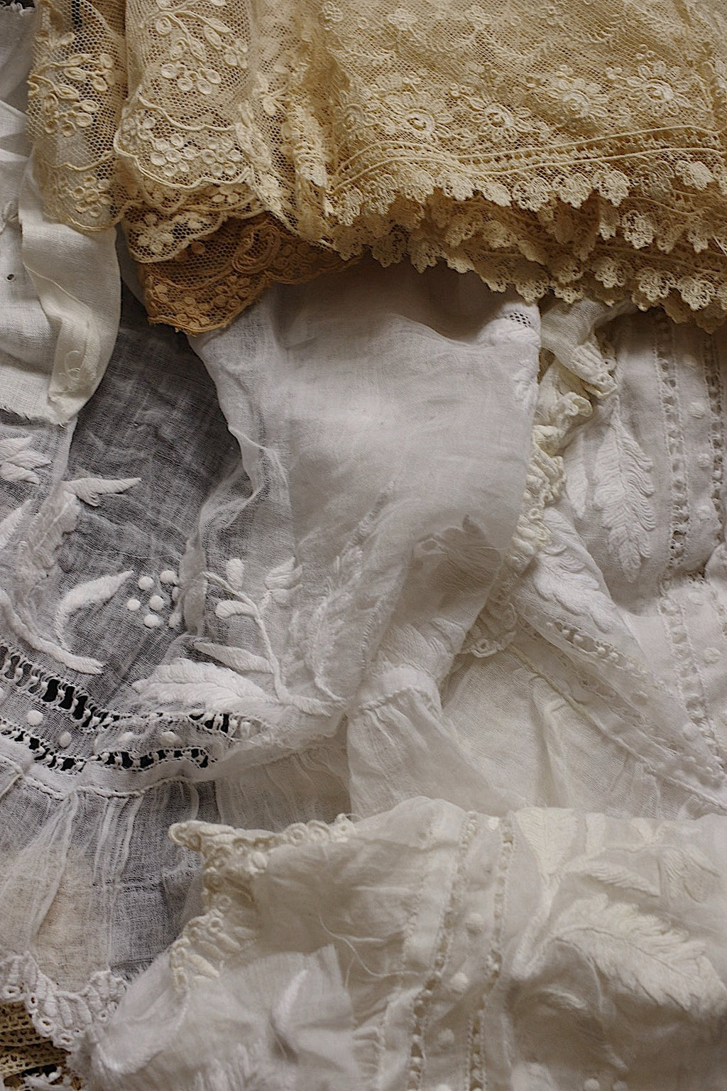 アンティークレース　dentelle ancienne 素材用　lots2 .FR a l'epoque