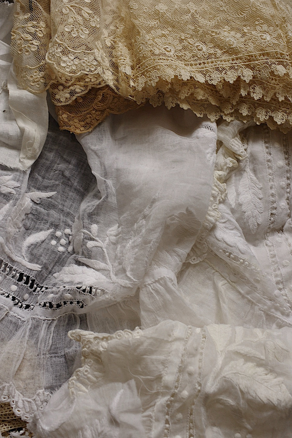 アンティークレース　dentelle ancienne 素材用　lots2 .FR a l'epoque