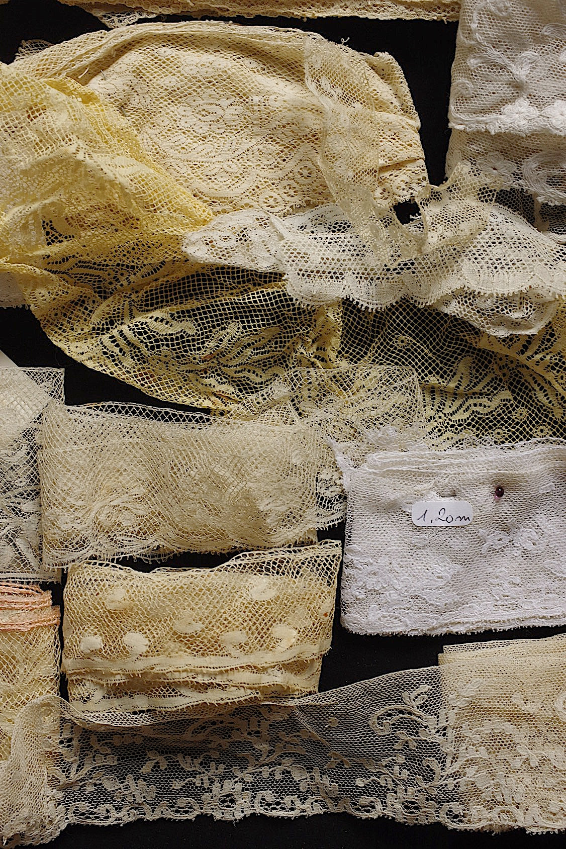 アンティークレース　dentelle ancienne 素材用　lots3 .FR a l'epoque