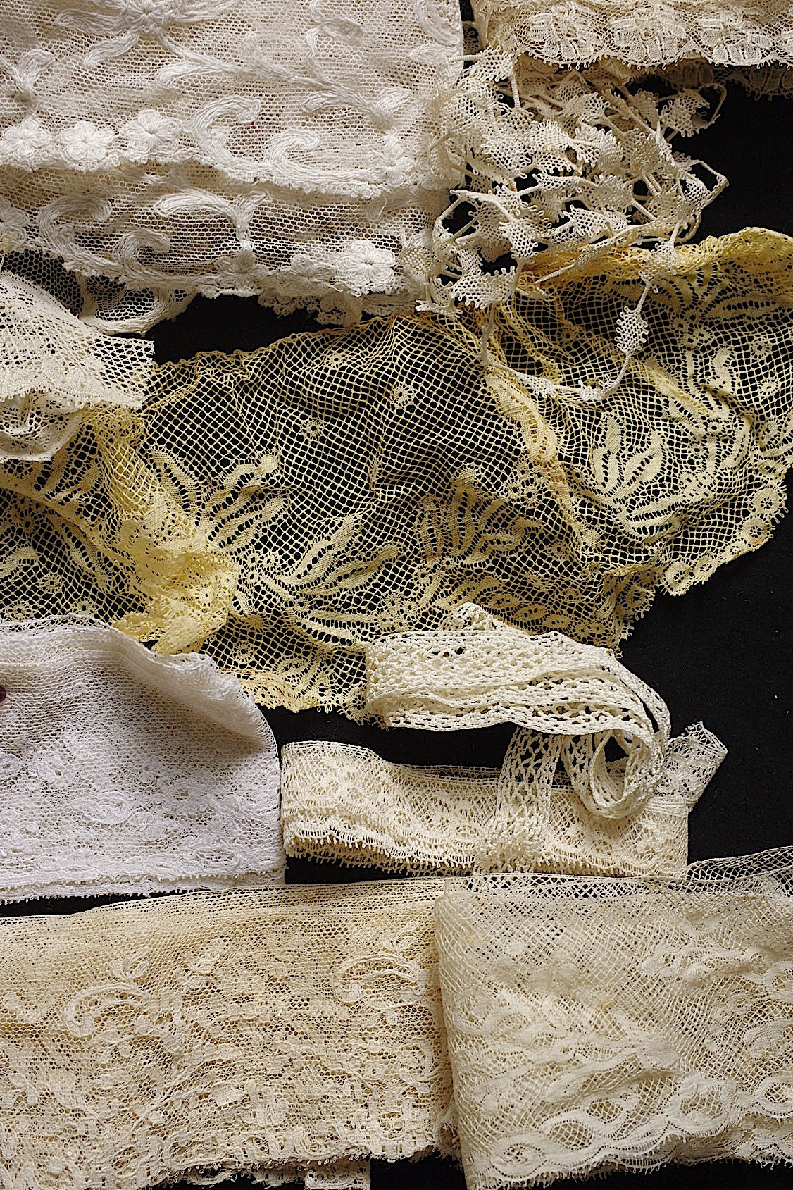 アンティークレース　dentelle ancienne 素材用　lots3 .FR a l'epoque