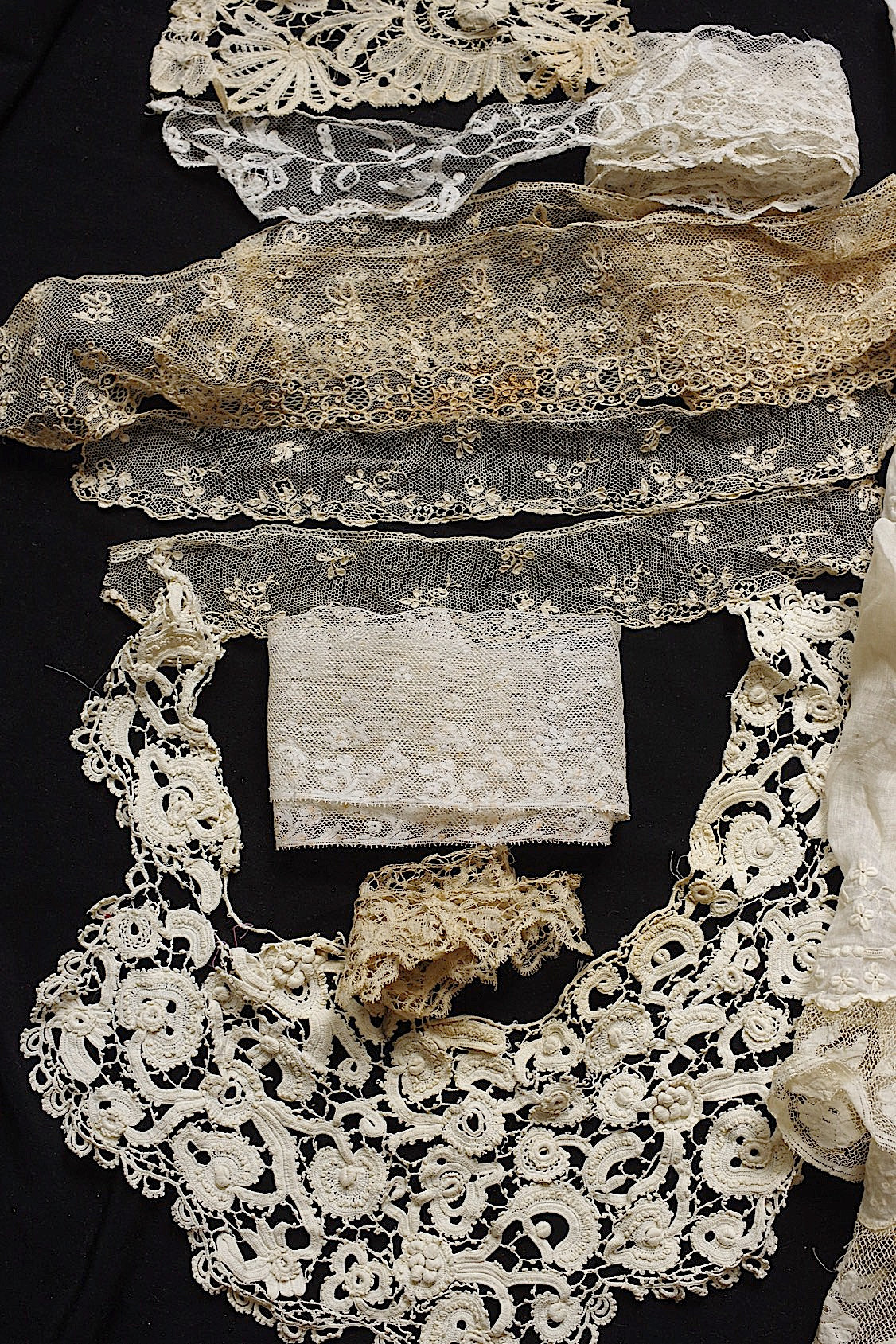 アンティークレース　dentelle ancienne 素材用　lots5 .FR a l'epoque