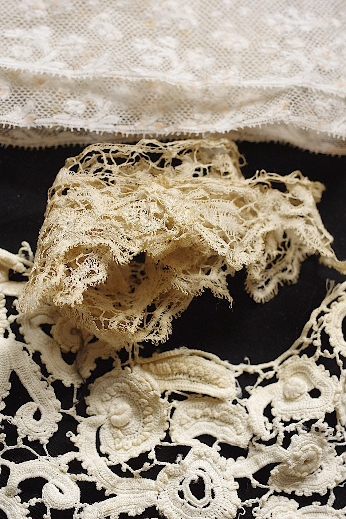 アンティークレース　dentelle ancienne 素材用　lots5 .FR a l'epoque