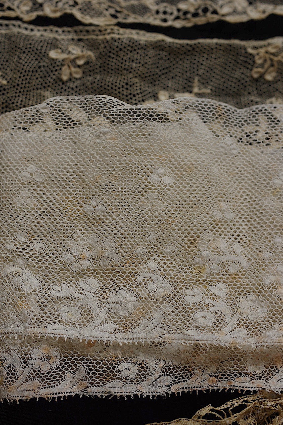 アンティークレース　dentelle ancienne 素材用　lots5 .FR a l'epoque