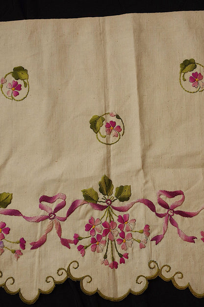 アンティーククロス　linge de maison 刺繍　インテリア生地 .FR a l'epoque