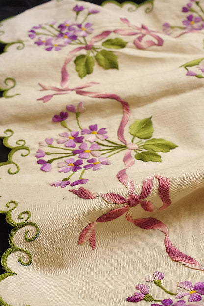 アンティーククロス　linge de maison 刺繍　インテリア生地 .FR a l'epoque