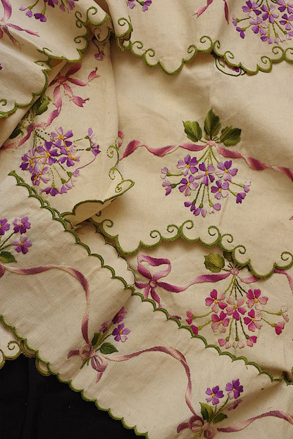アンティーククロス　linge de maison 刺繍　インテリア生地 .FR a l'epoque