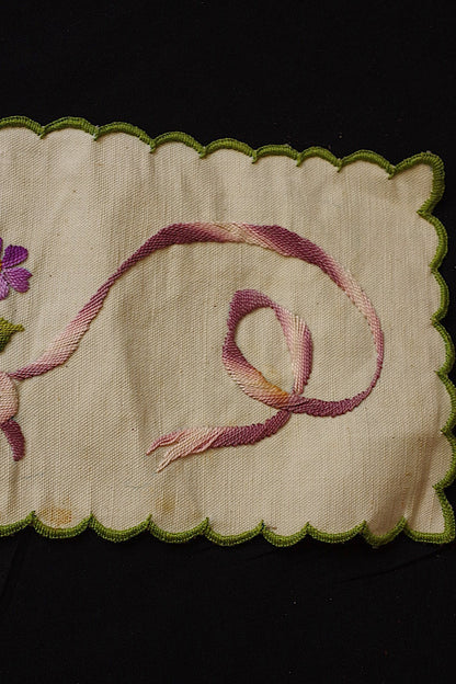 アンティーククロス　linge de maison 刺繍　インテリア生地 .FR a l'epoque