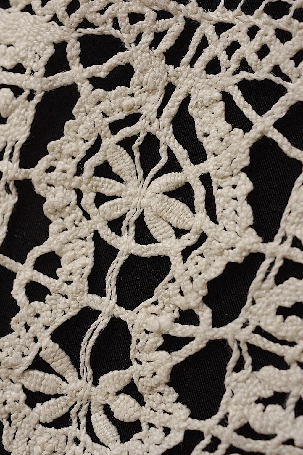 アンティークレース　dentelle ancienne フィレレース　インテリアクロス .FR a l'epoque