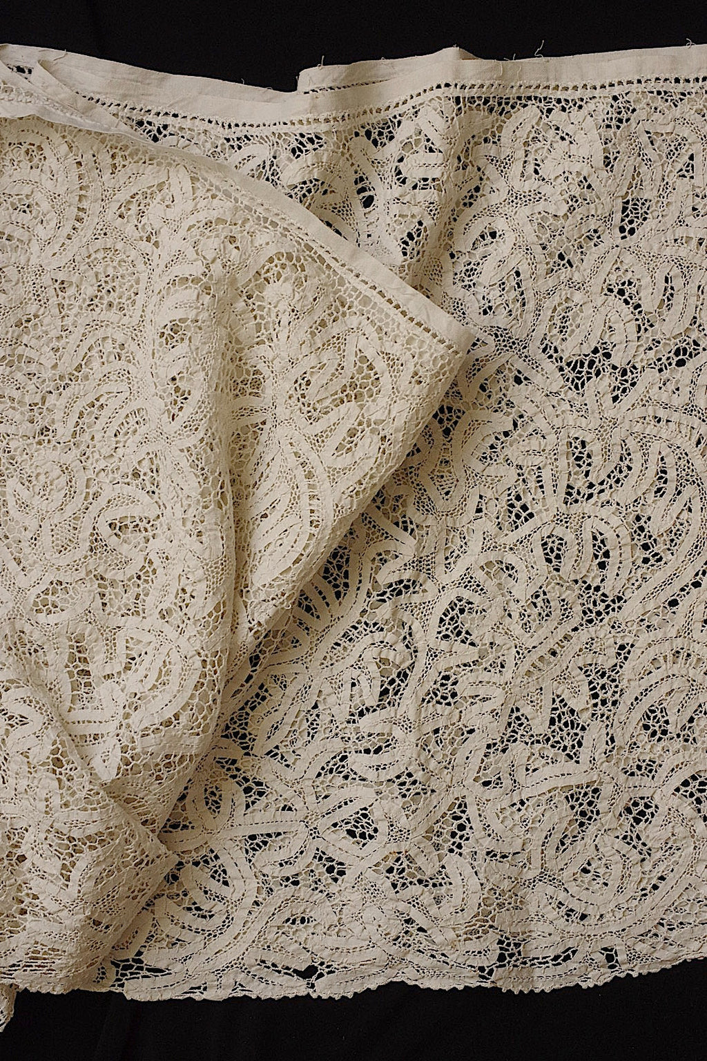 アンティークレース　dentelle ancienne bas d'aube .FR a l'epoque