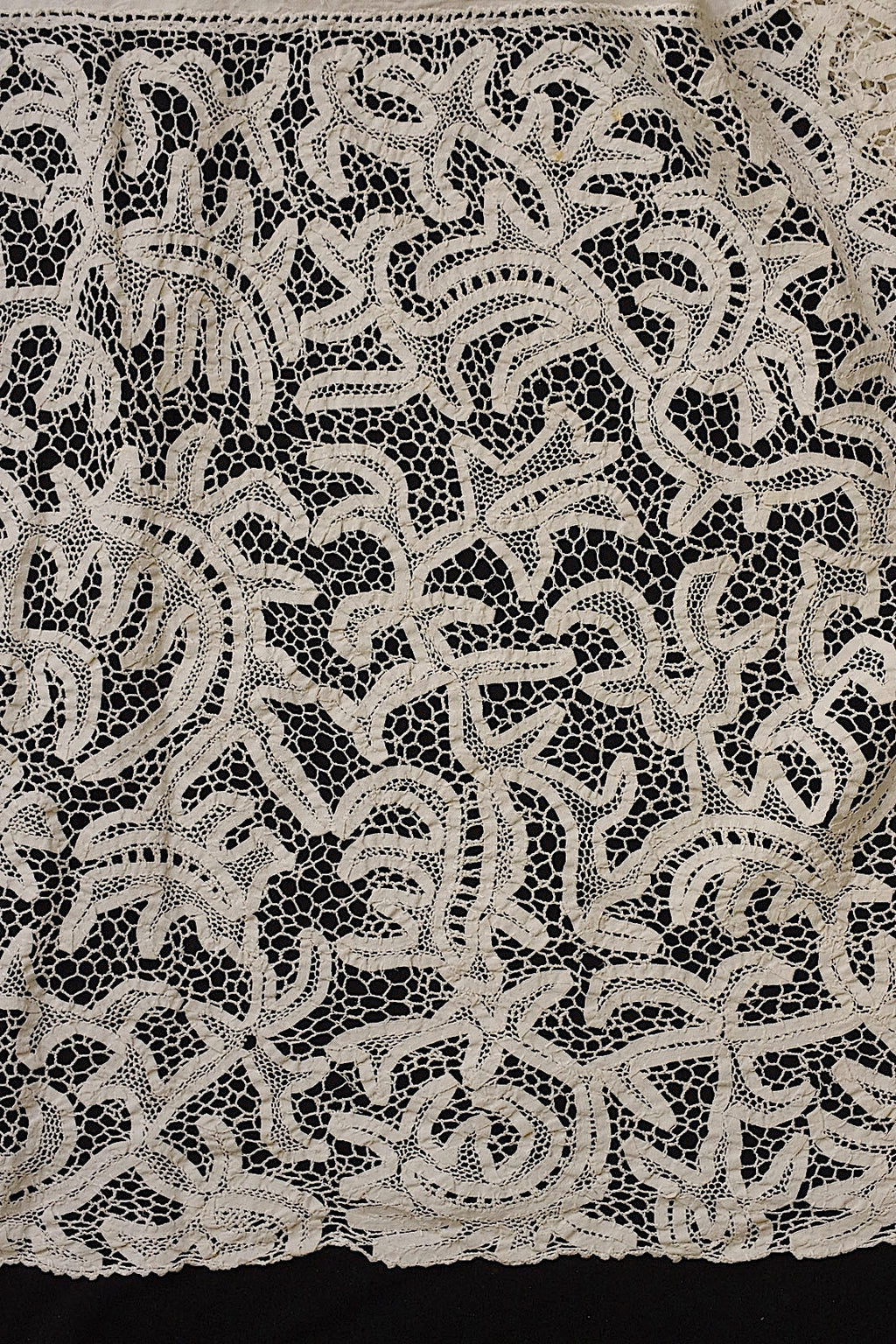 アンティークレース　dentelle ancienne bas d'aube .FR a l'epoque