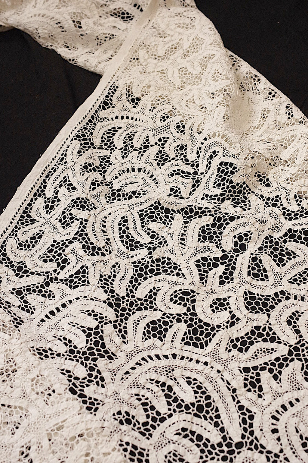 アンティークレース　dentelle ancienne bas d'aube .FR a l'epoque