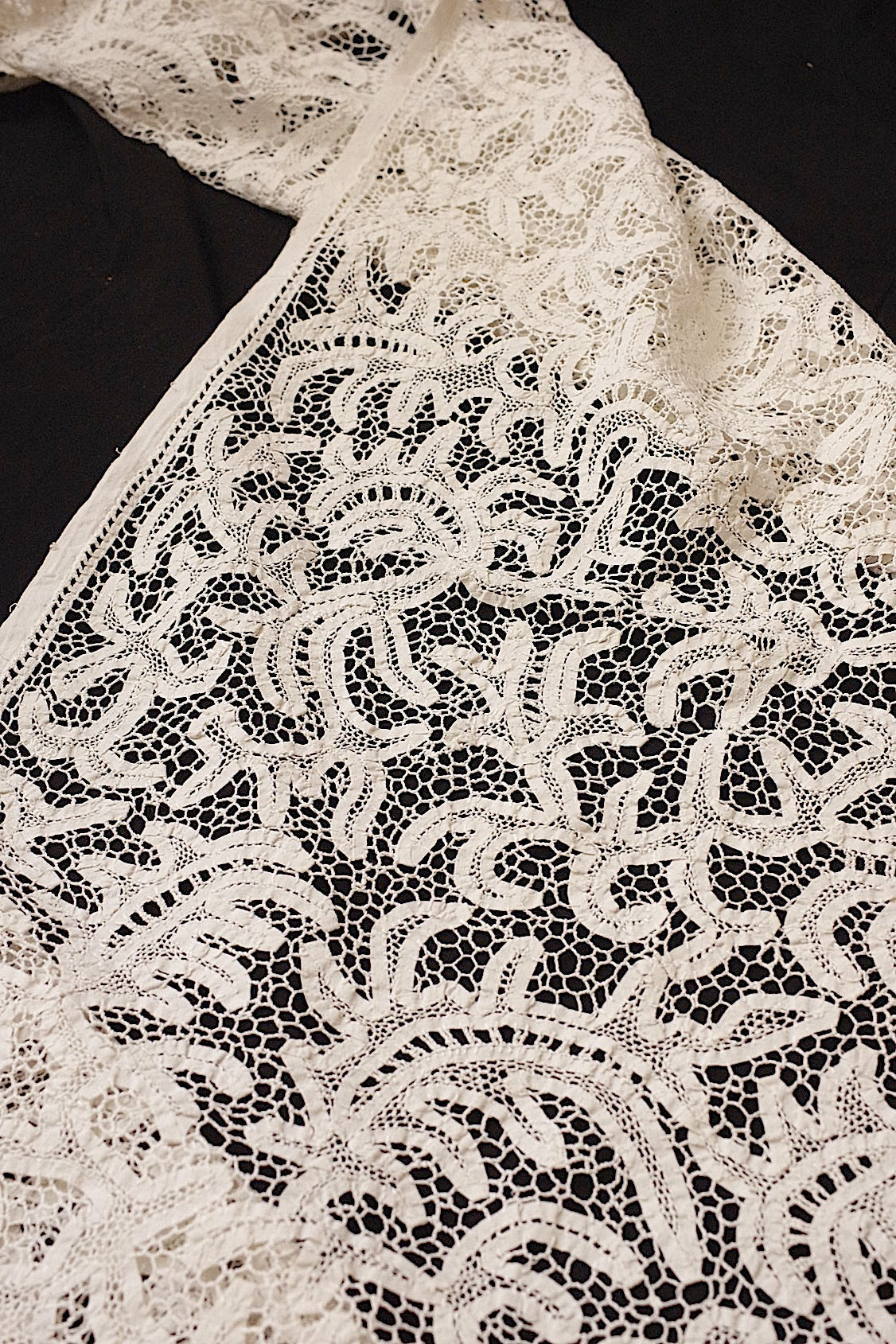 アンティークレース　dentelle ancienne bas d'aube .FR a l'epoque