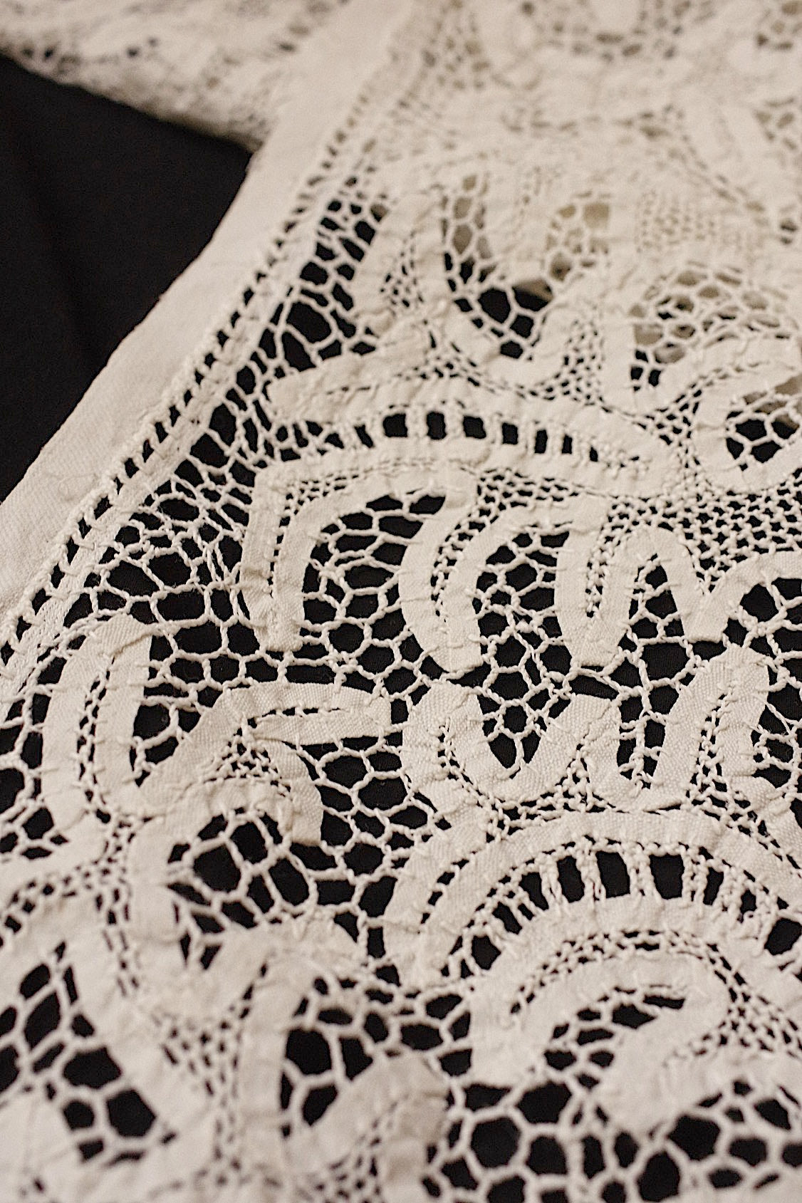 アンティークレース　dentelle ancienne bas d'aube .FR a l'epoque