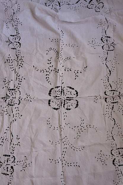 アンティーククロス　linge de maison 刺繍リネンクロス .FR a l'epoque