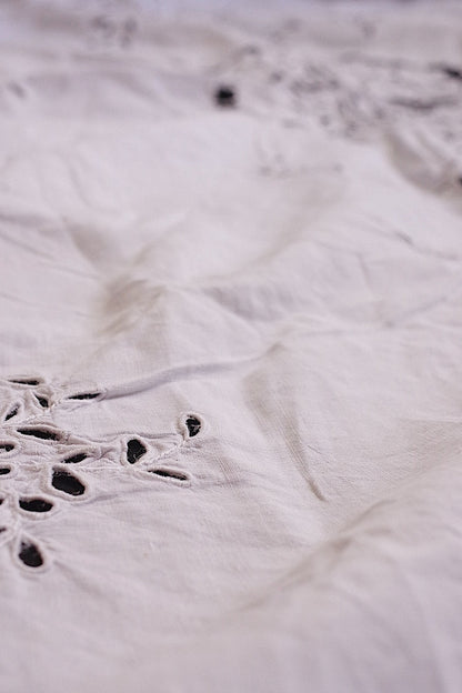 アンティーククロス　linge de maison 刺繍リネンクロス .FR a l'epoque