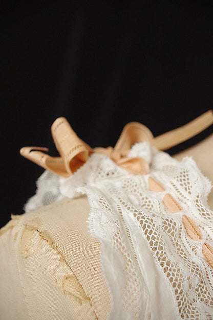 アンティークコットンワンピース vêtement antique robe de chambre 1 .FR a l'epoque