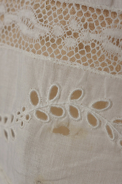 アンティークコットンワンピース vêtement antique robe de chambre 1 .FR a l'epoque
