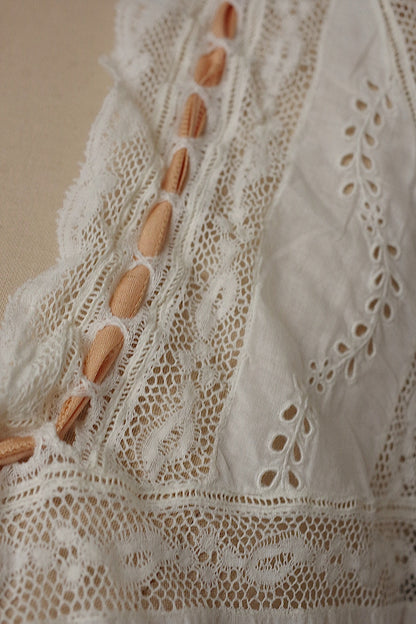 アンティークコットンワンピース vêtement antique robe de chambre 1 .FR a l'epoque