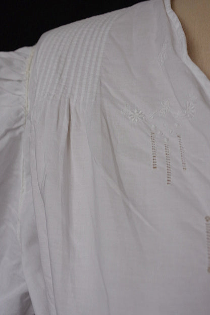 アンティークコットンワンピース vêtement antique robe de chambre 2 .FR a l'epoque