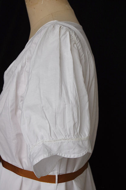 アンティークコットンワンピース vêtement antique robe de chambre 2 .FR a l'epoque