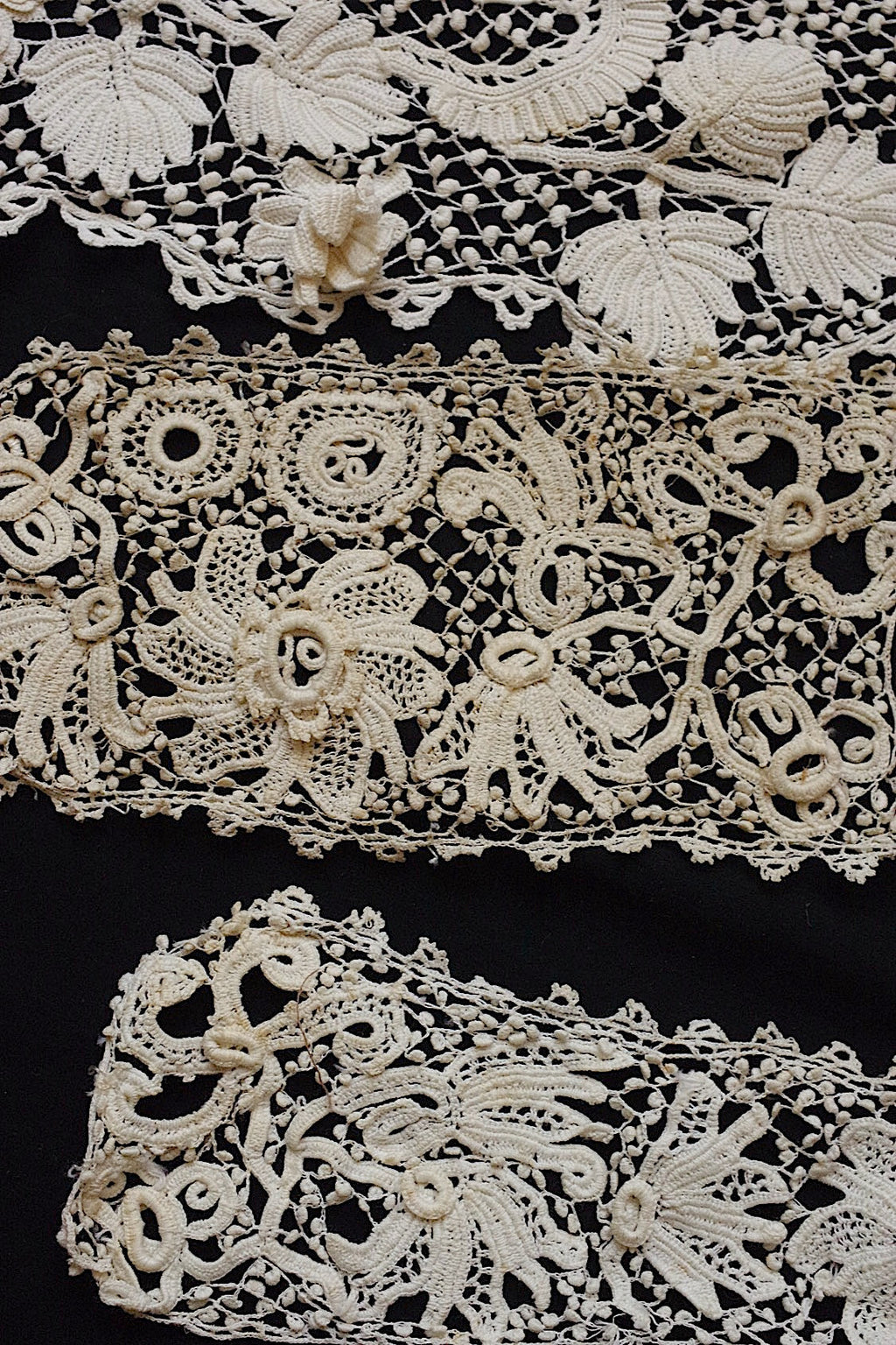 アンティークレース/dentelle ancien/antique lace/クロシェ .FR a l'epoque