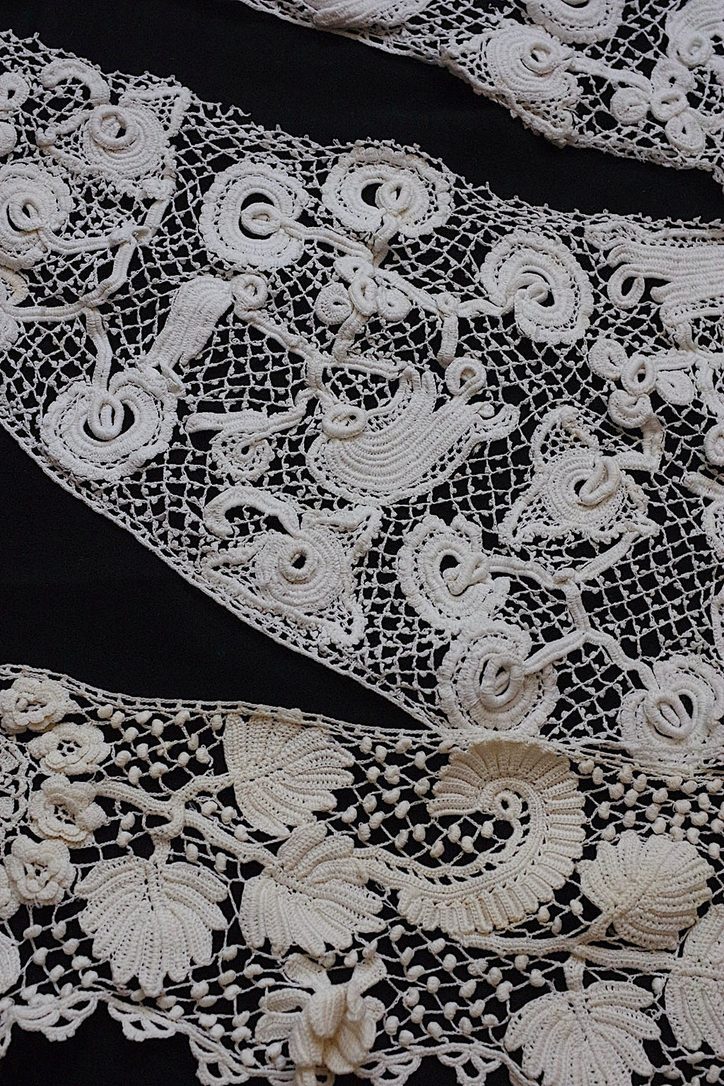 アンティークレース/dentelle ancien/antique lace/クロシェ .FR a l'epoque