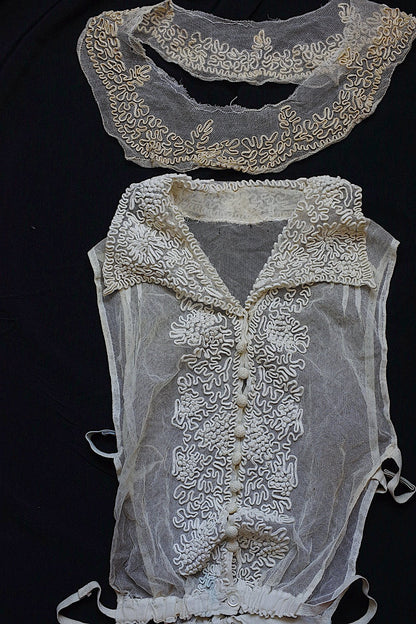 アンティークレース/dentelle ancien/antique lace/プラストロン＋襟型 .FR a l'epoque