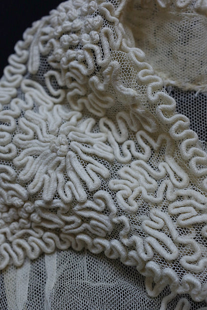 アンティークレース/dentelle ancien/antique lace/プラストロン＋襟型 .FR a l'epoque