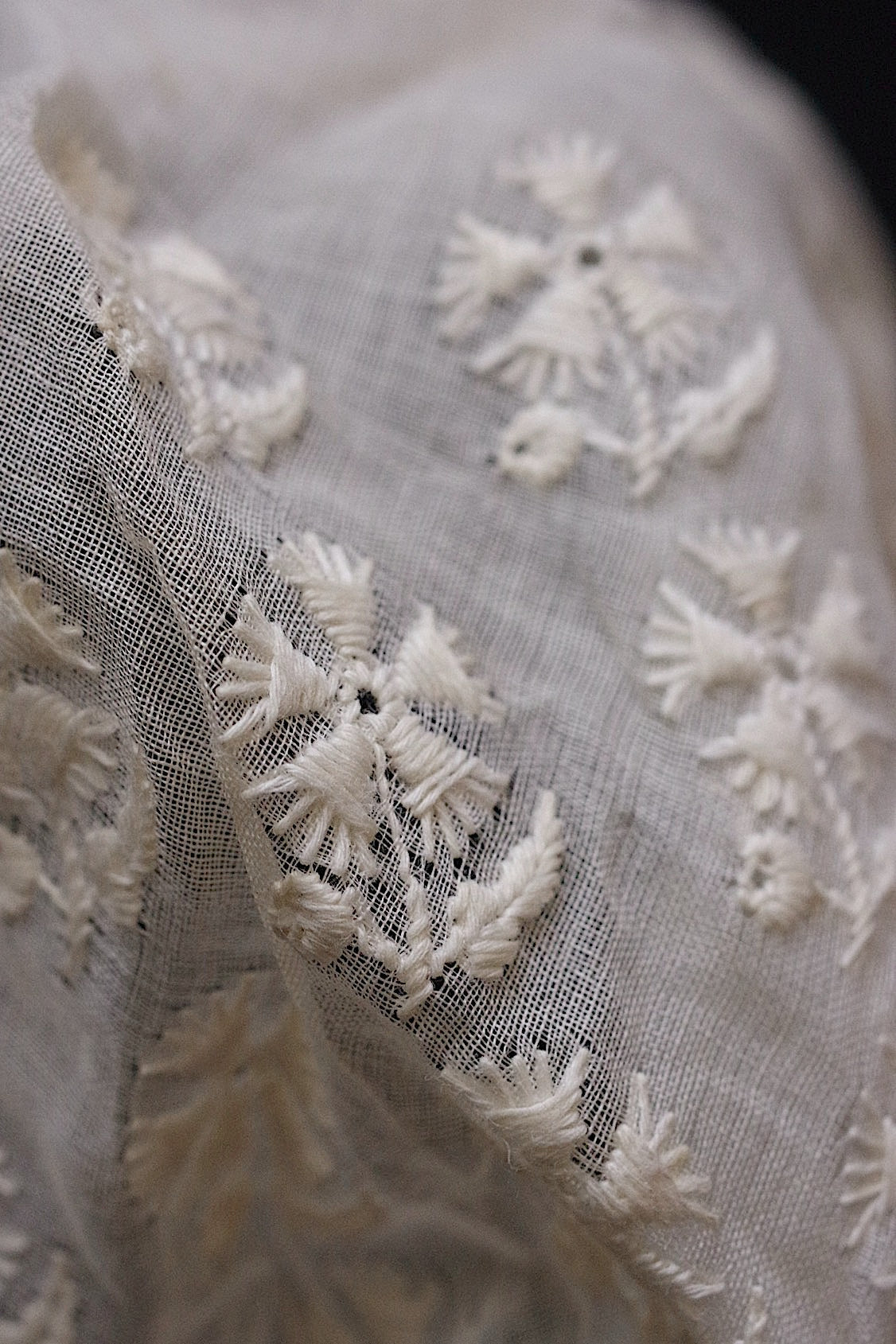 アンティークレース/dentelle ancien/antique lace/ボネ2つ .FR a l'epoque