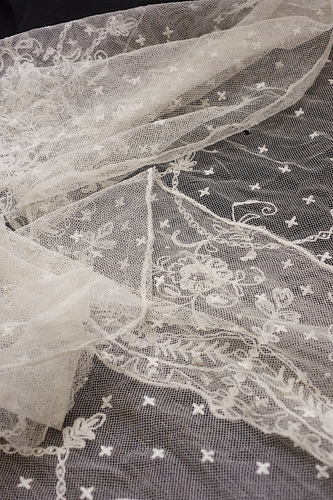 アンティークレース/dentelle ancien/antique lace/ベールハギレ .FR a l'epoque