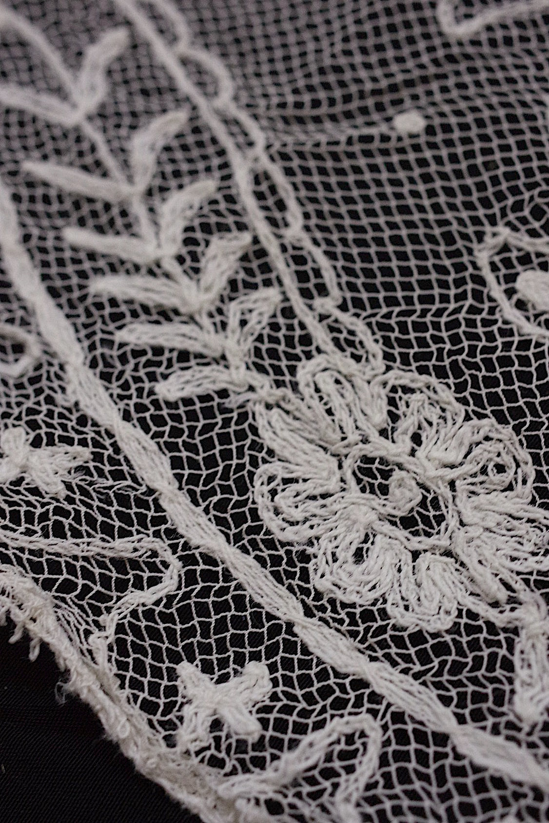 アンティークレース/dentelle ancien/antique lace/ベールハギレ .FR a l'epoque