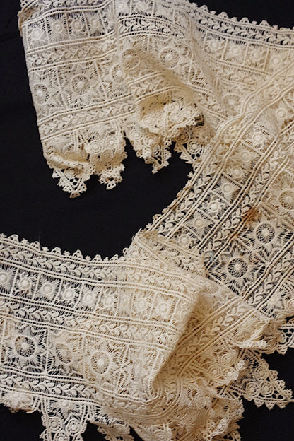 アンティークレース/dentelle ancien/antique lace/160cm .FR a l'epoque