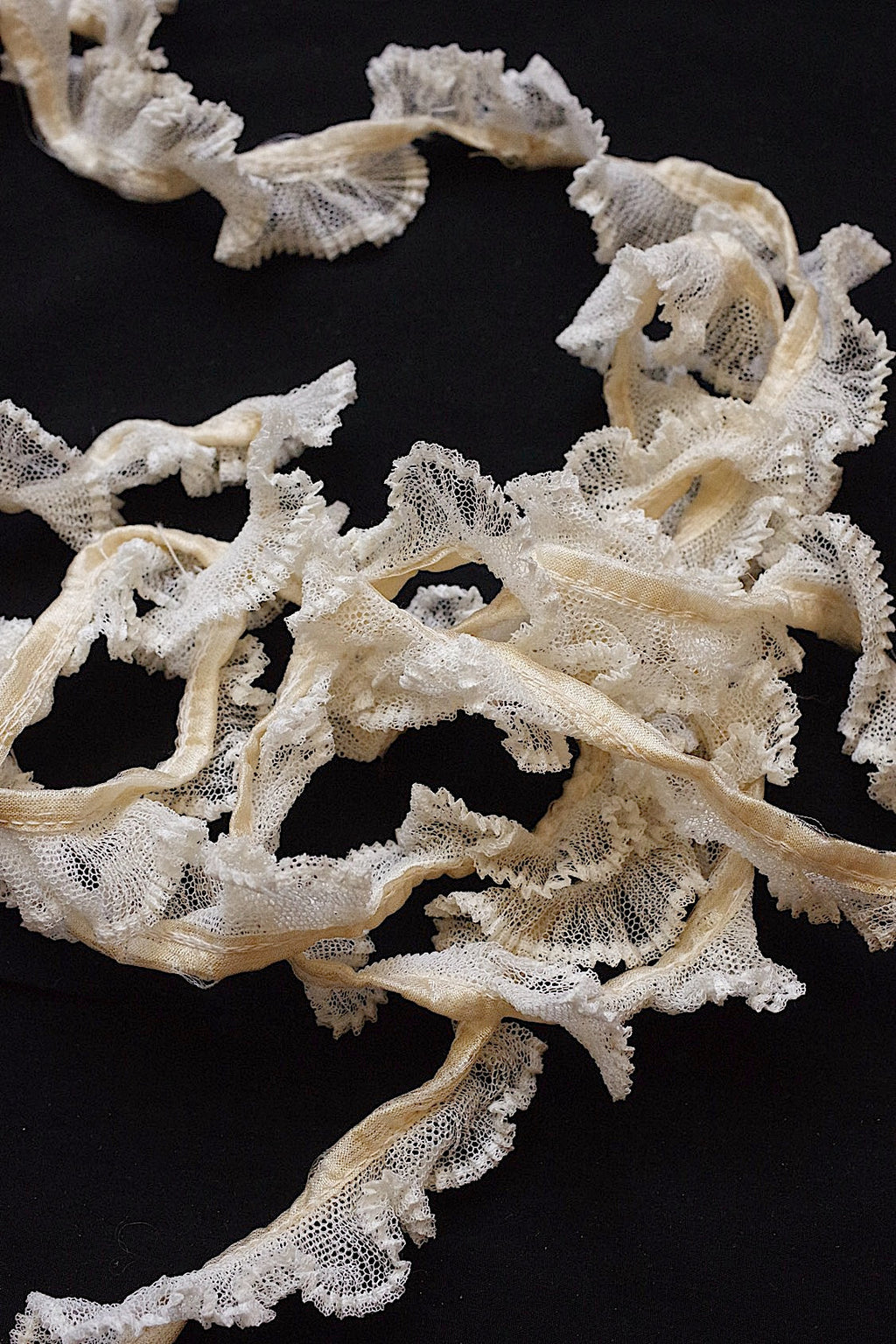 アンティークレース/dentelle ancien/antique lace/195cm .FR a l'epoque
