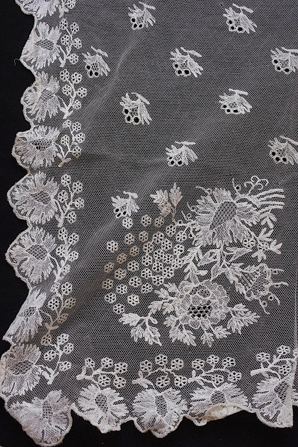 アンティークレース/dentelle ancien/antique lace/ベール .FR a l'epoque