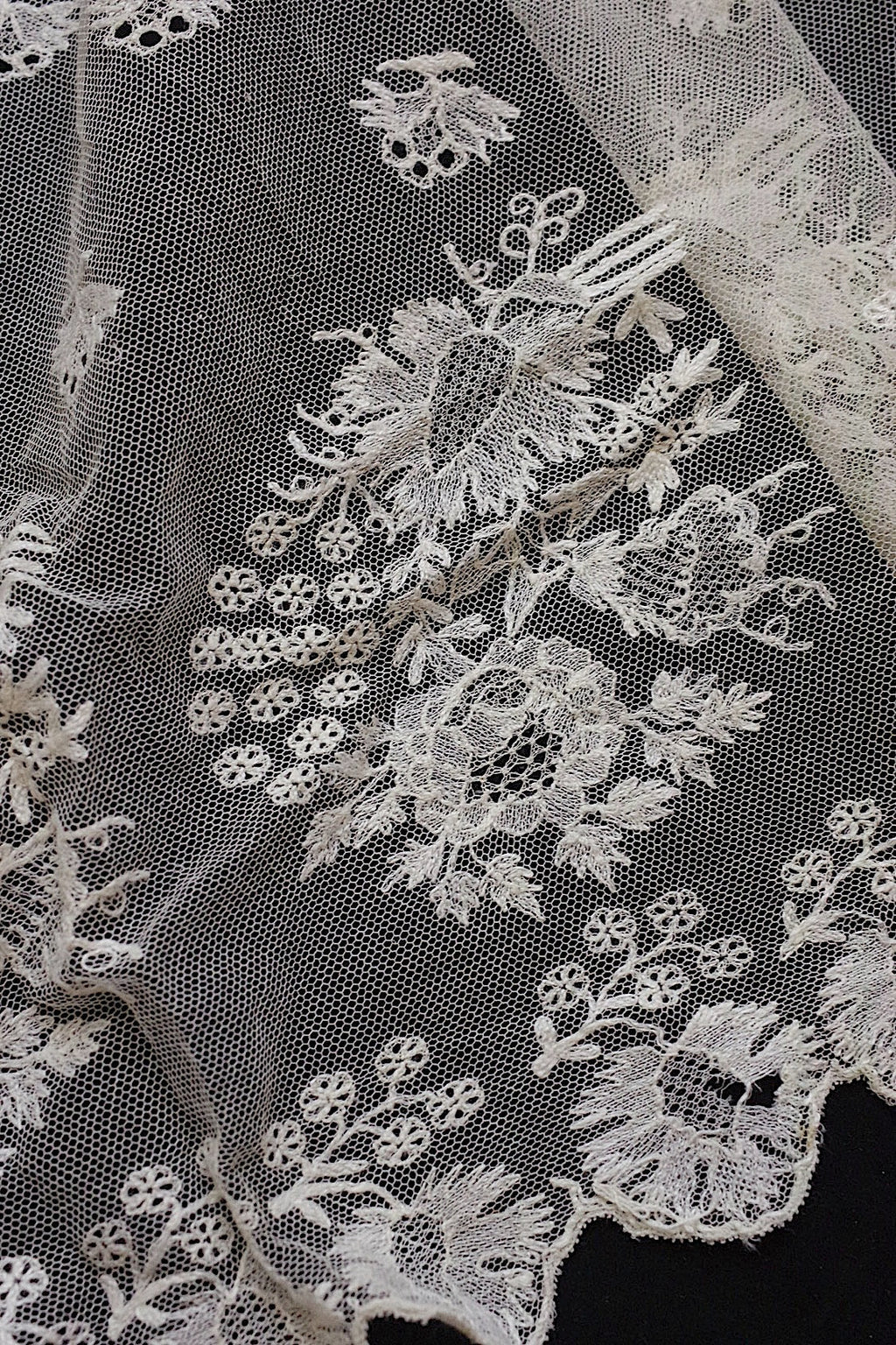 アンティークレース/dentelle ancien/antique lace/ベール .FR a l'epoque