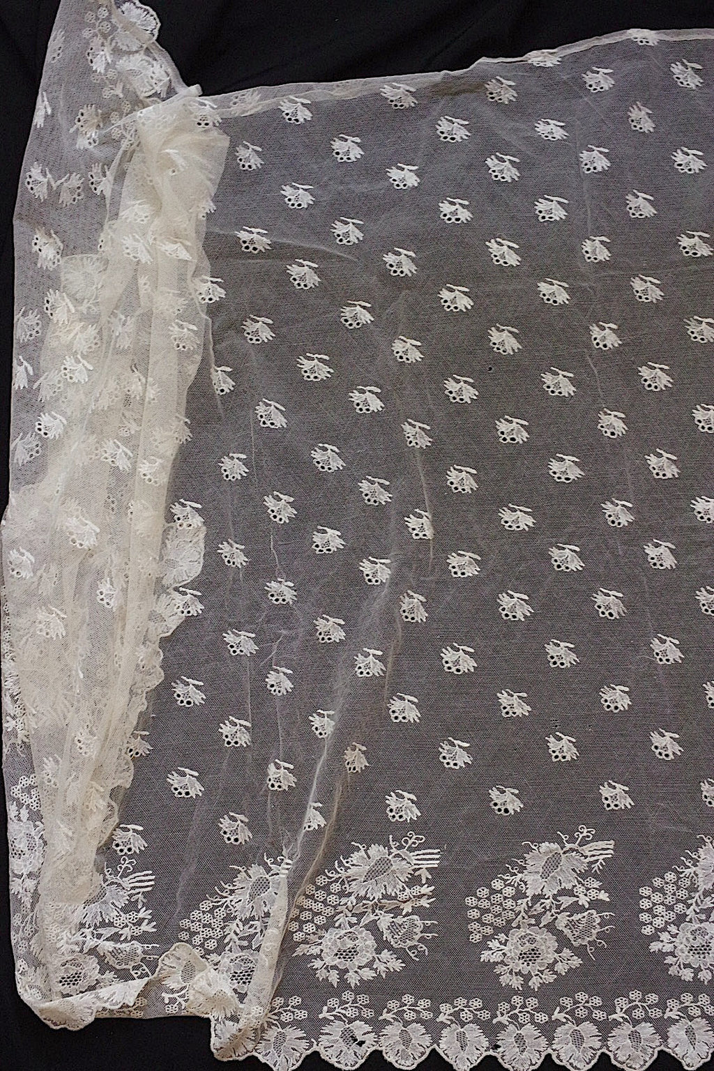 アンティークレース/dentelle ancien/antique lace/ベール .FR a l'epoque