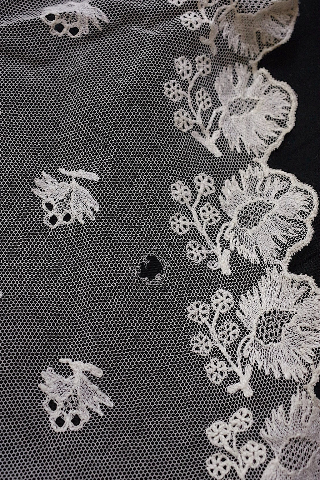 アンティークレース/dentelle ancien/antique lace/ベール .FR a l'epoque