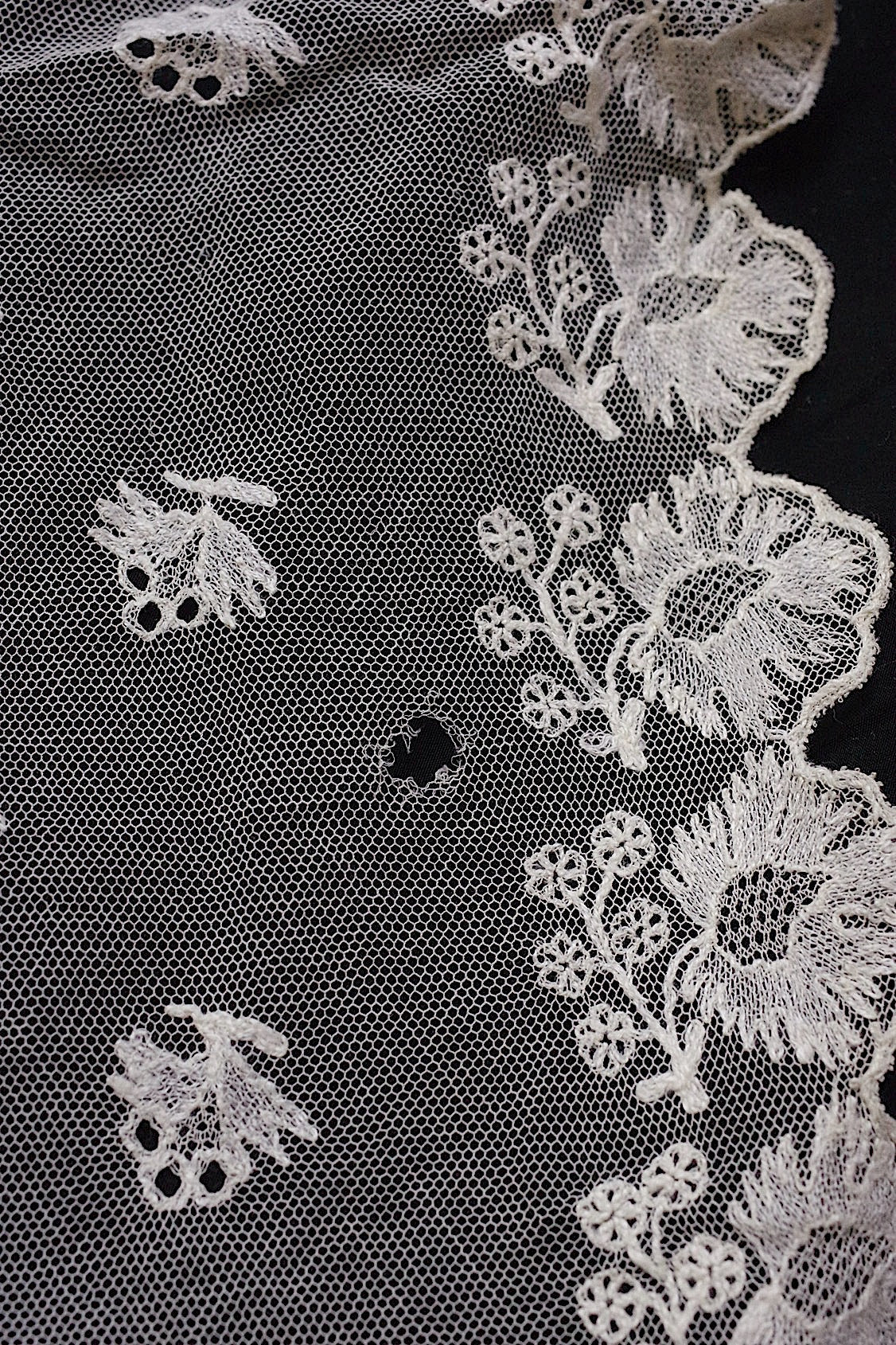 アンティークレース/dentelle ancien/antique lace/ベール .FR a l'epoque