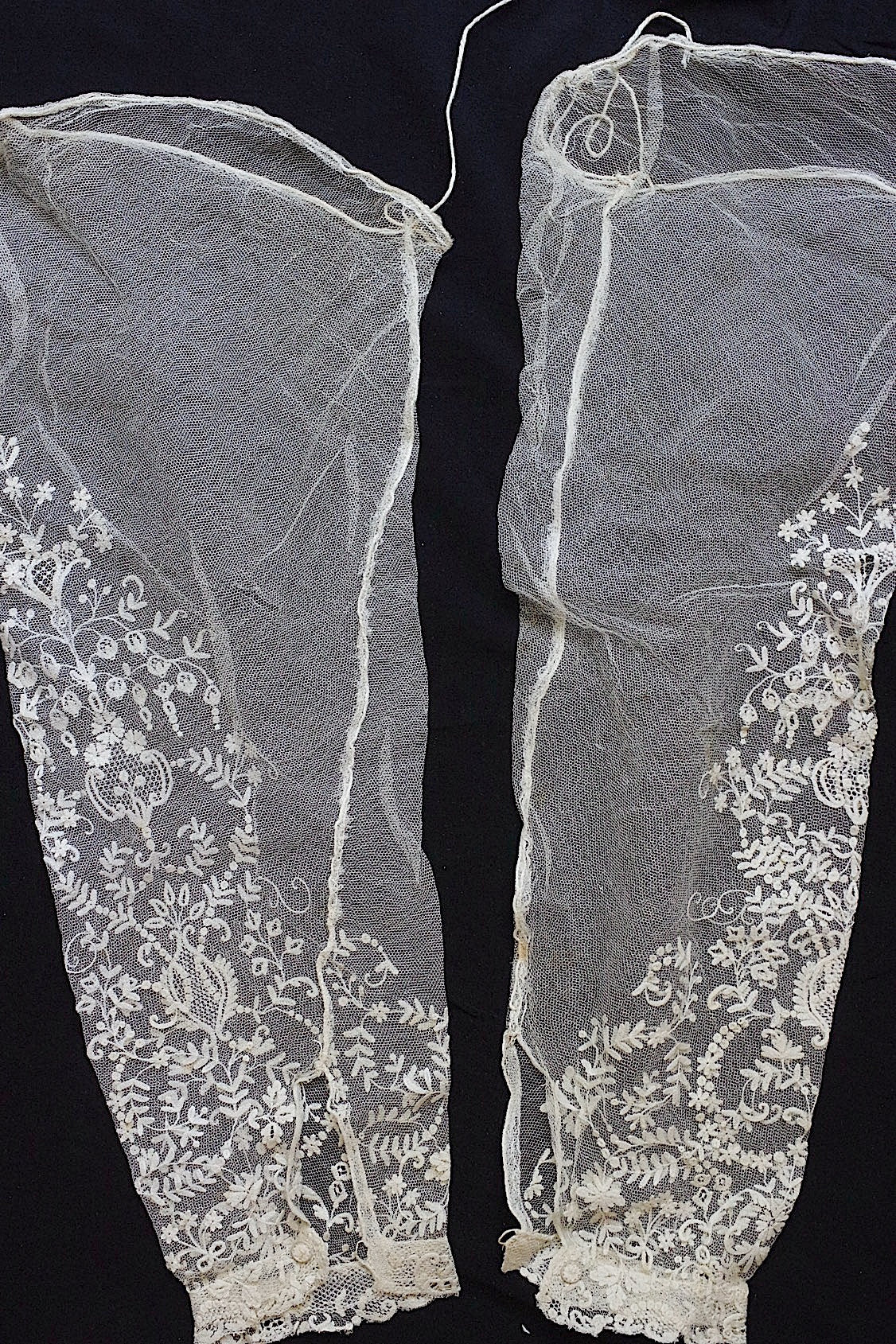 アンティークレース/dentelle ancien/antique lace/袖 .FR a l'epoque