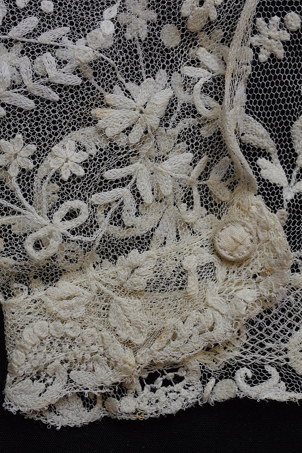 アンティークレース/dentelle ancien/antique lace/袖 .FR a l'epoque