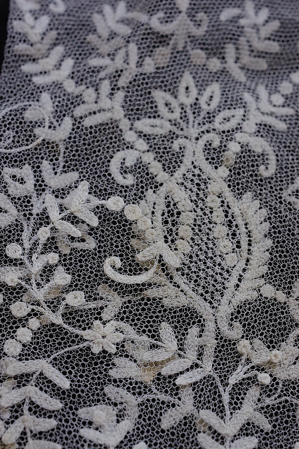 アンティークレース/dentelle ancien/antique lace/袖 .FR a l'epoque
